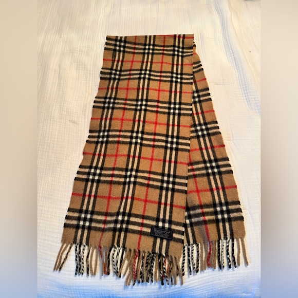 Vintage Burberry Scarf 100% Cashmere classic nova check print - Picture 9 of 11